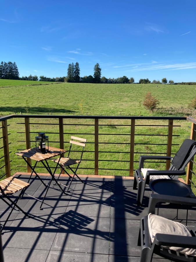 Apartamento Au P'Tit Cachot Vaux-sur-Sure Exterior foto